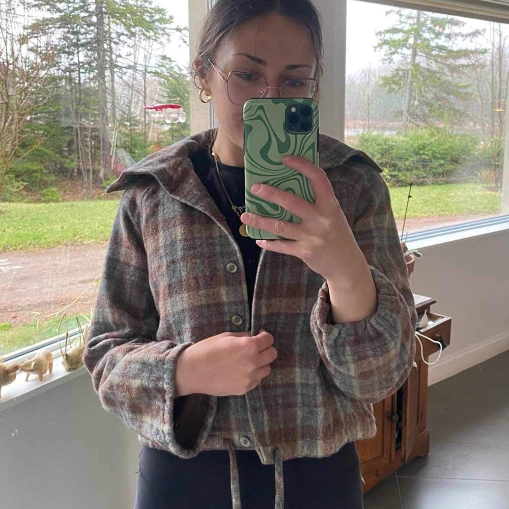 100% wool cropped vintage coat